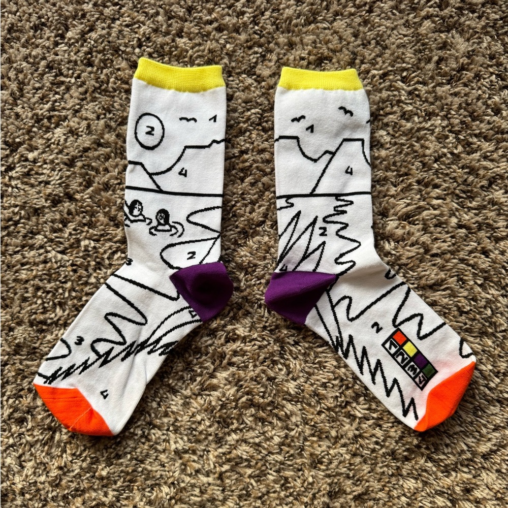 Awesome Socks Club - Crew - 8 Pairs - 2022-2023 - Size S/M - Picture 5 of 7